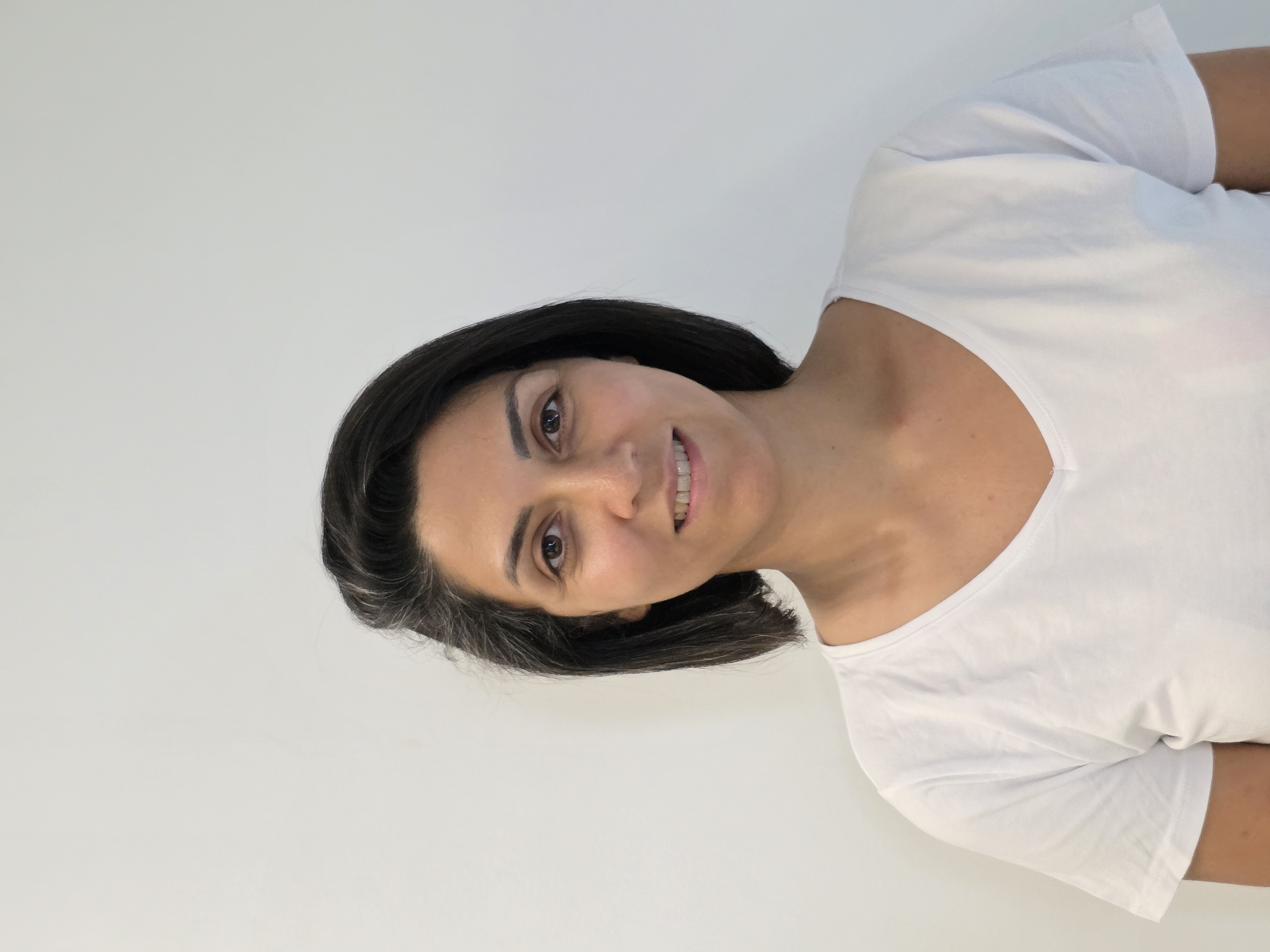 Dr Mina Baniasad